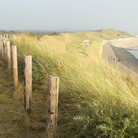 Chalet Sea Rocks With View And Garden Goedereede Bagian luar foto