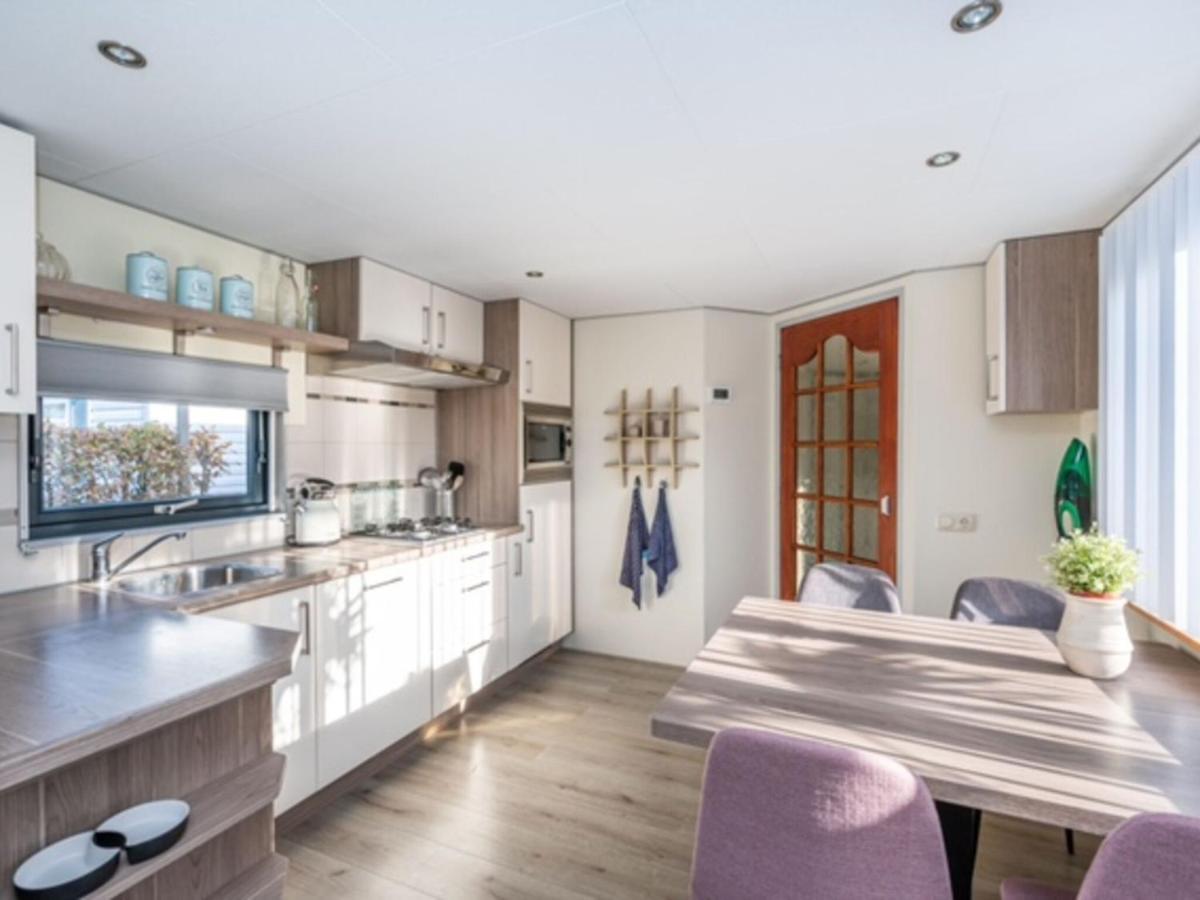Chalet Sea Rocks With View And Garden Goedereede Bagian luar foto