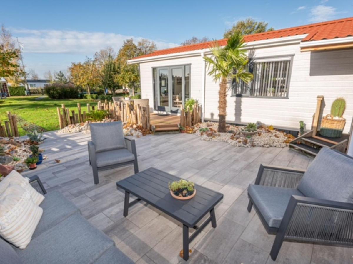 Chalet Sea Rocks With View And Garden Goedereede Bagian luar foto