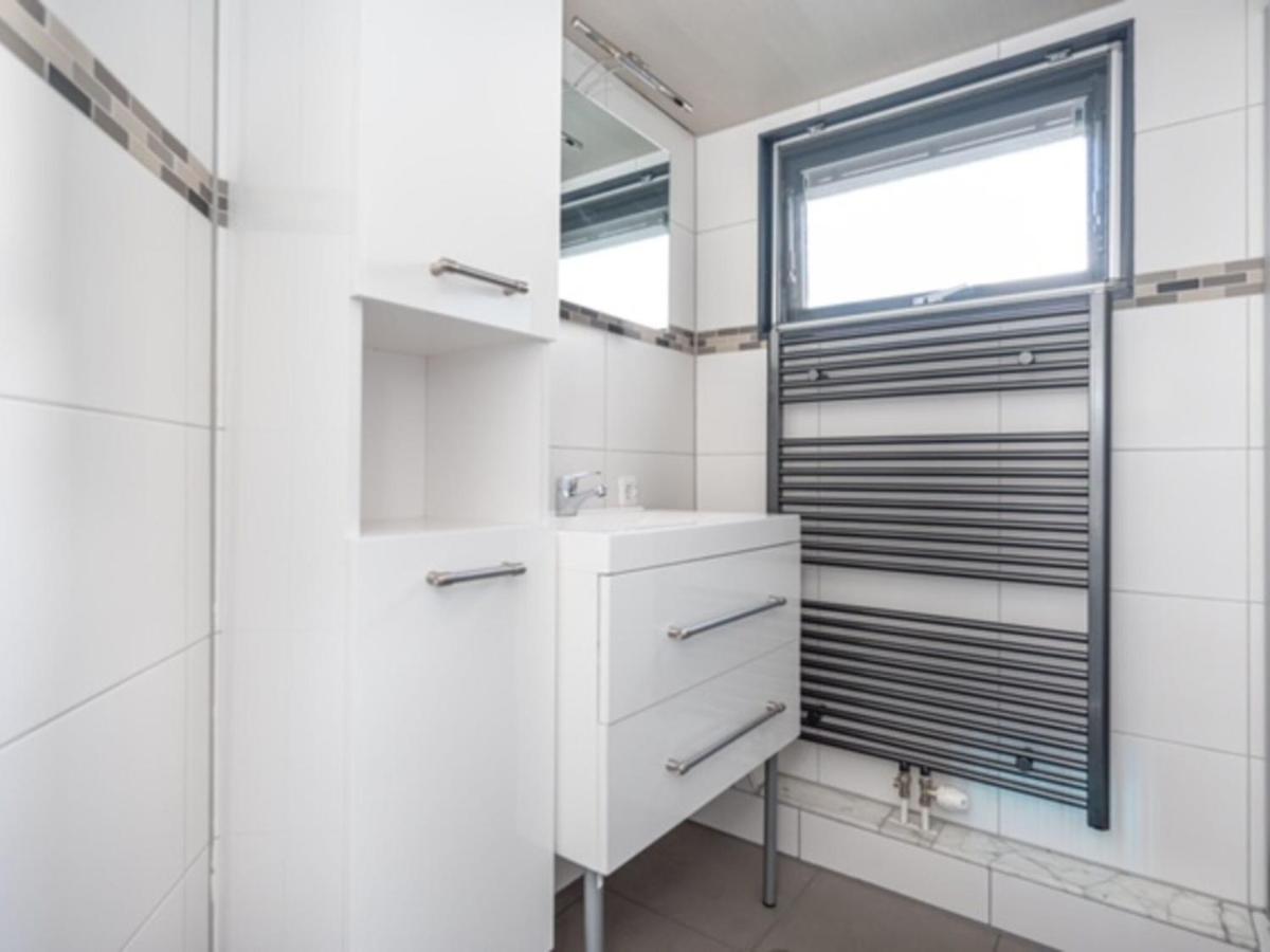 Chalet Sea Rocks With View And Garden Goedereede Bagian luar foto