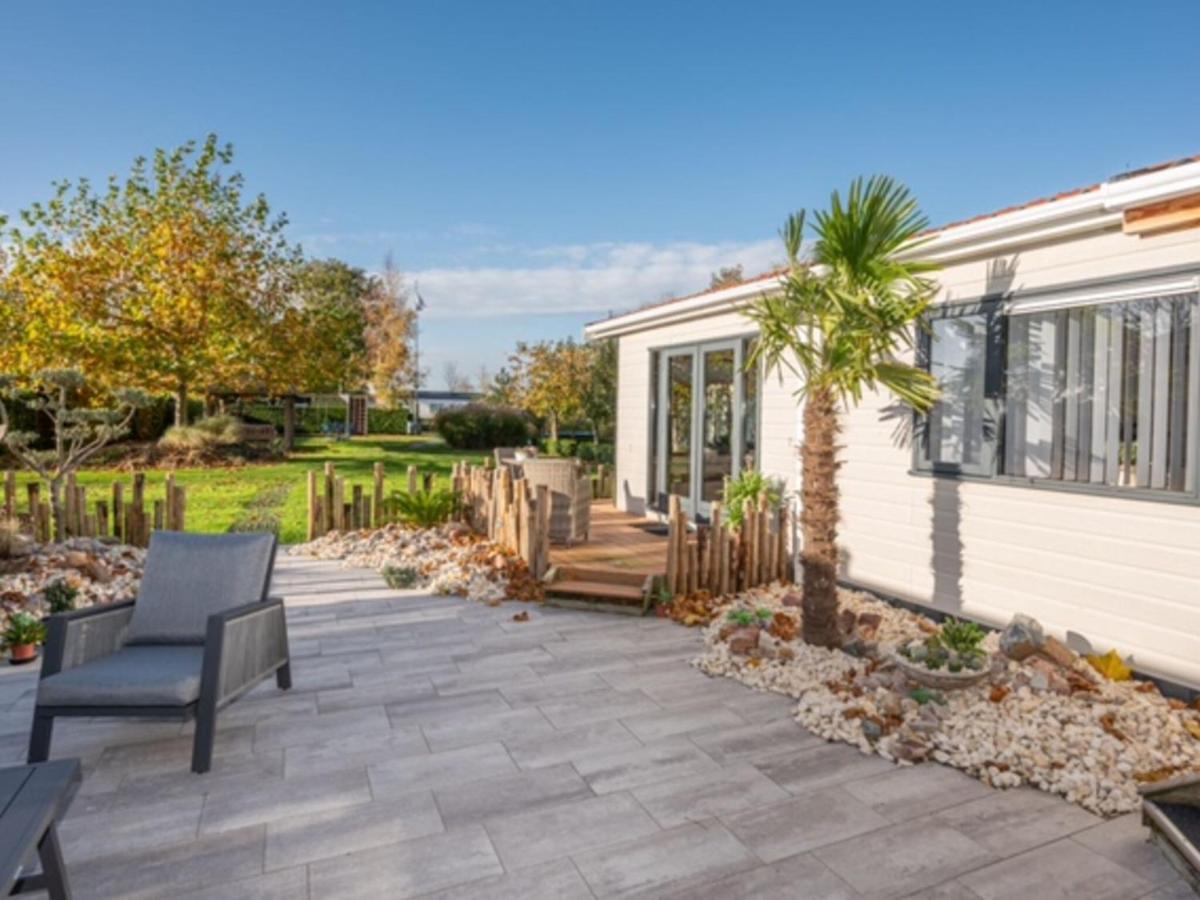 Chalet Sea Rocks With View And Garden Goedereede Bagian luar foto